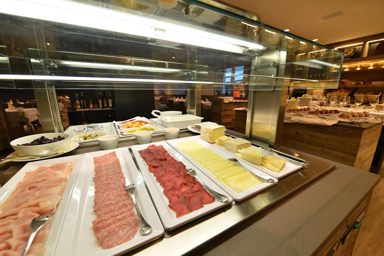 Hotel Sporting Family Hospitality Livigno Esterno foto