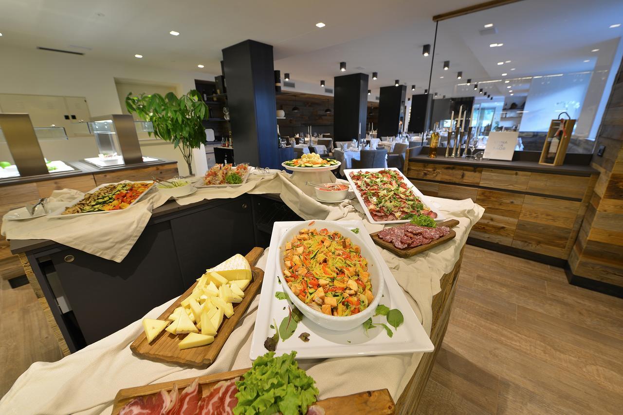 Hotel Sporting Family Hospitality Livigno Esterno foto